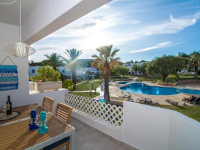 Beach House Apartment - Luxurious & Pool View & Golf & Tennis Court